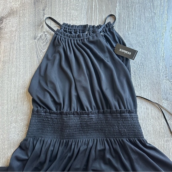SLEEVELESS smocked waist halter top - Picture 3 of 4